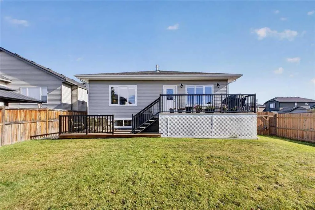 717 Ranch Crescent