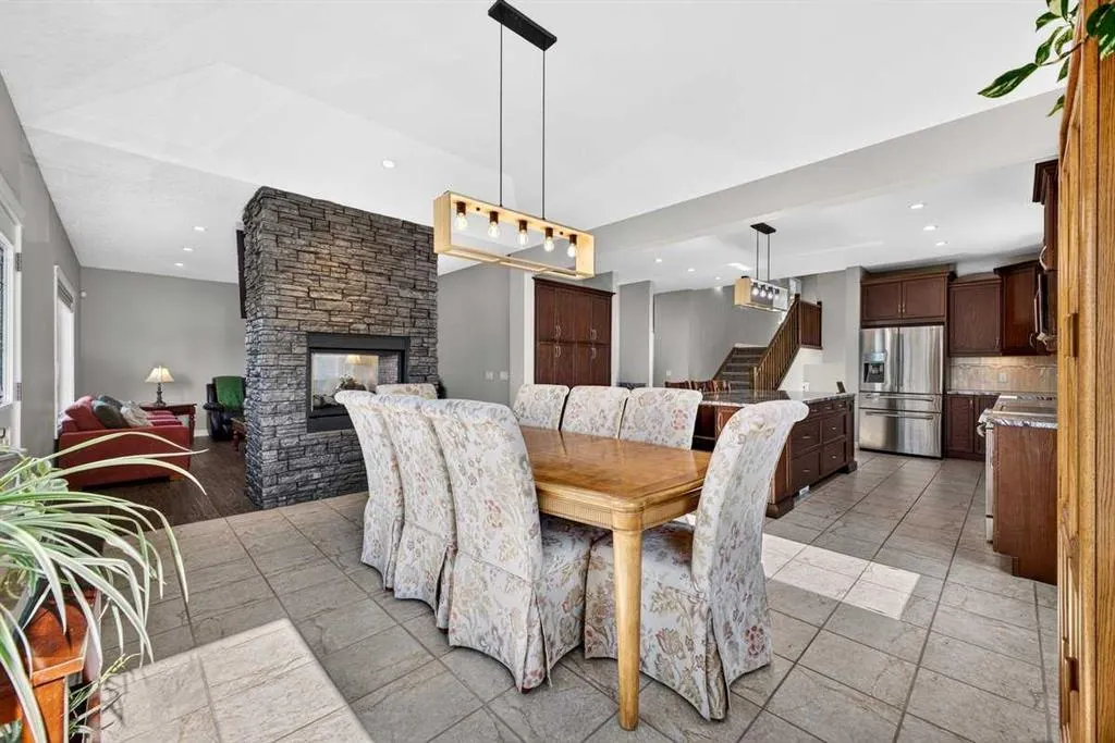 717 Ranch Crescent
