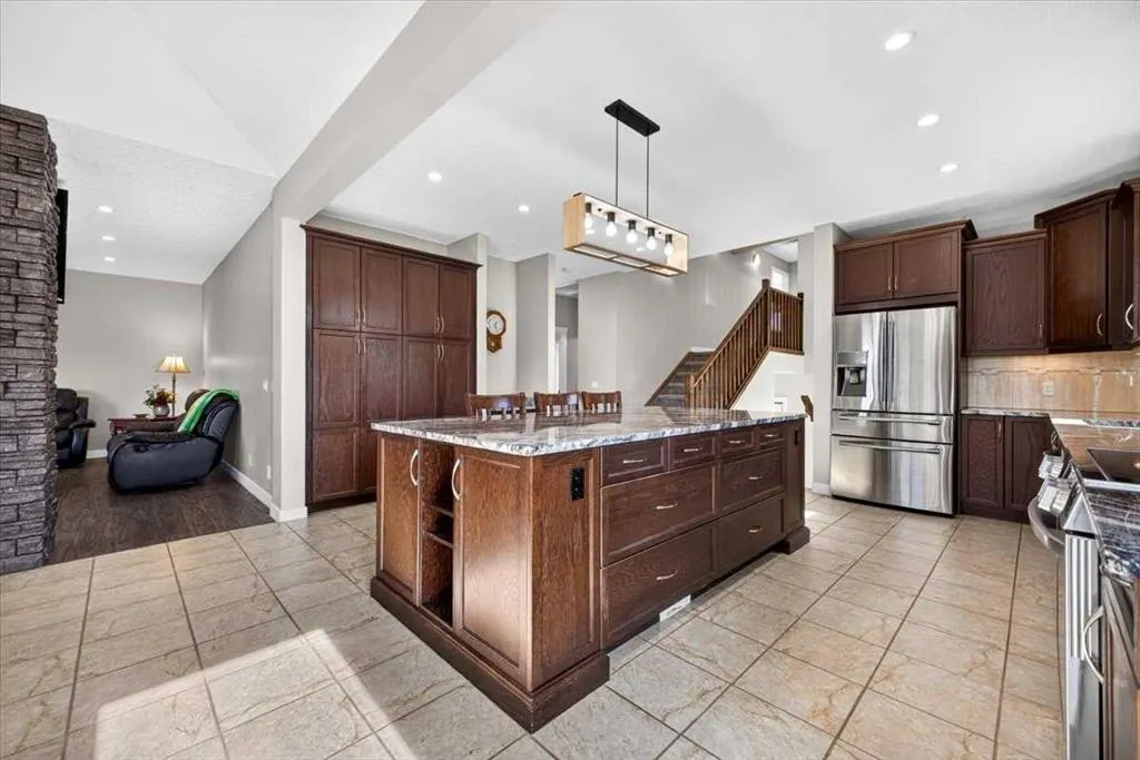 717 Ranch Crescent