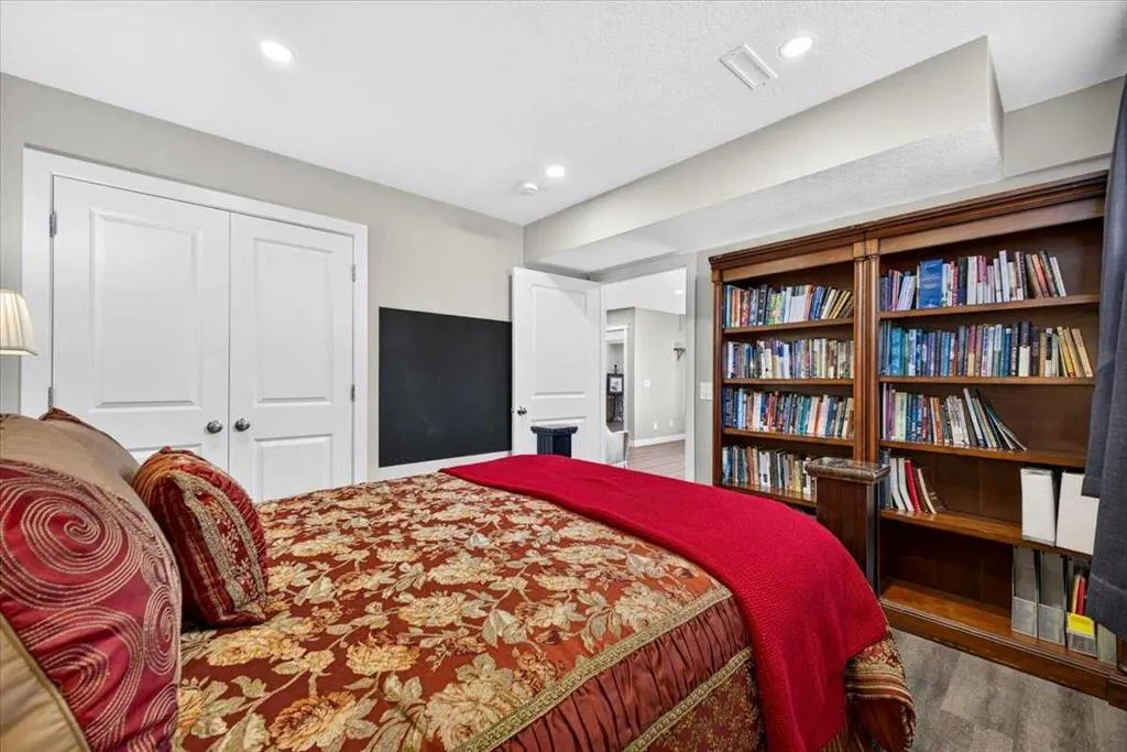 717 Ranch Crescent