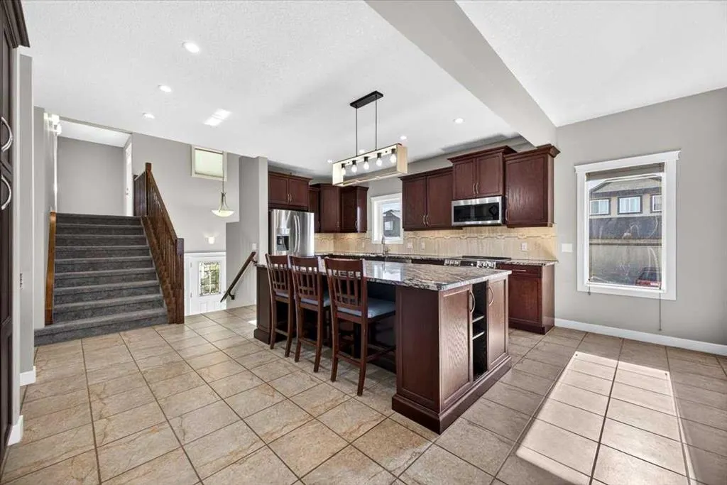 717 Ranch Crescent