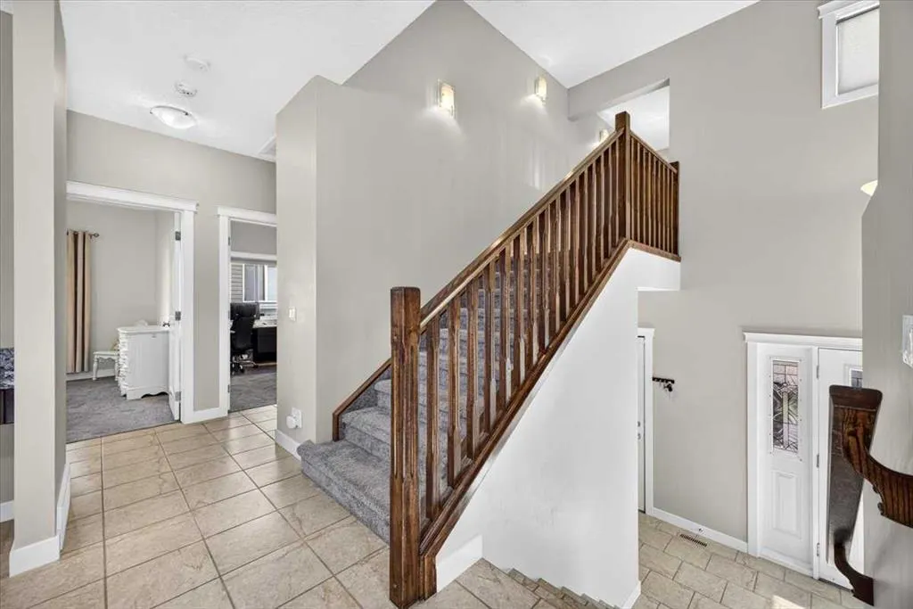 717 Ranch Crescent
