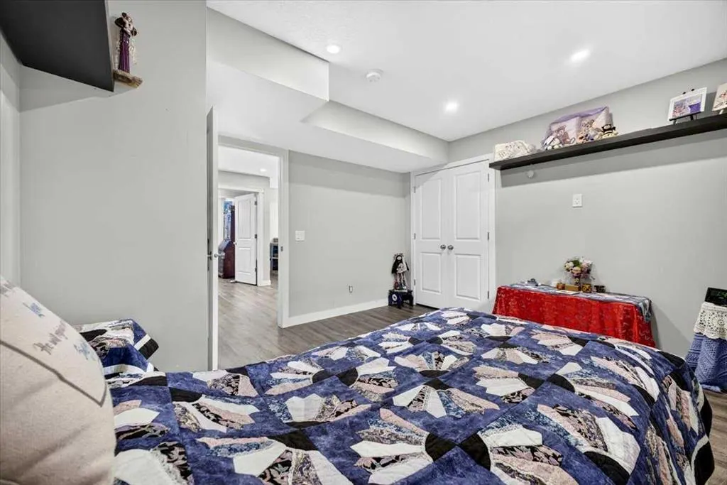 717 Ranch Crescent