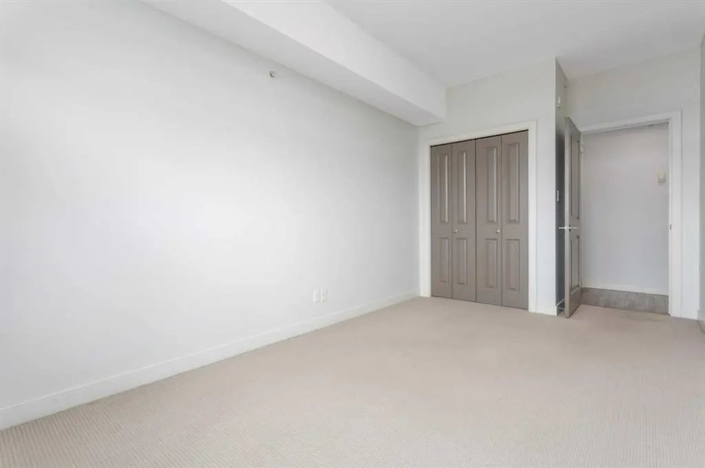 100 Lakeway Boulevard #420