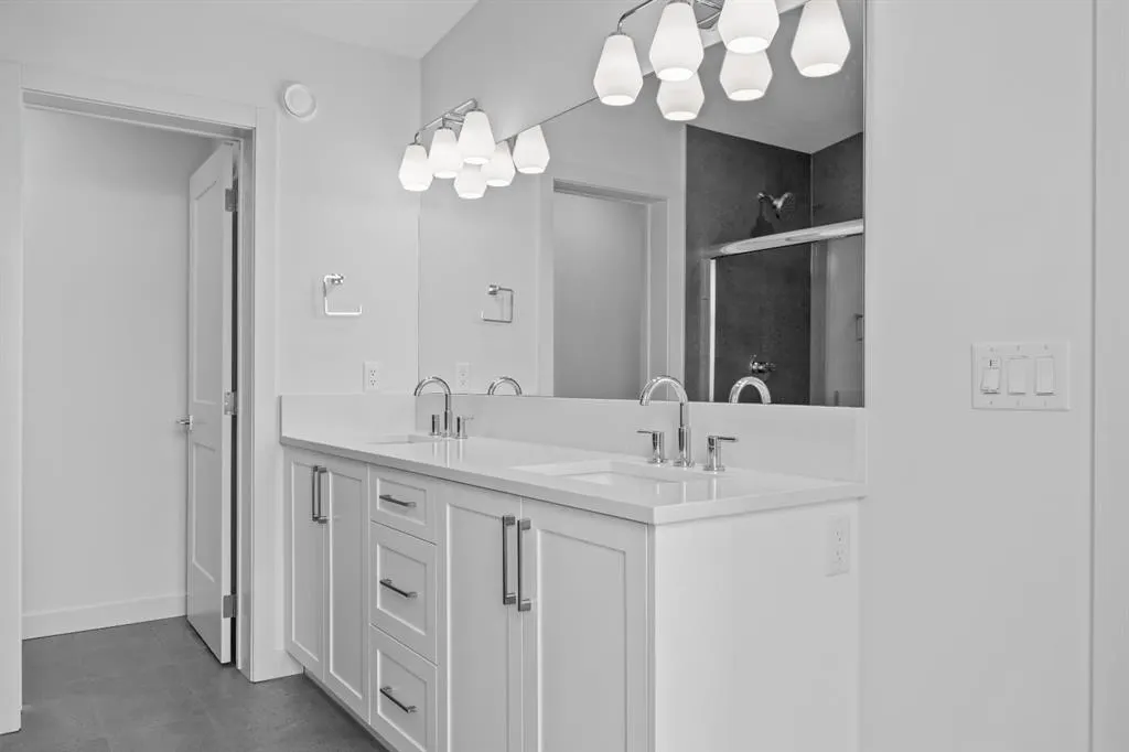 116 Greenwich Drive NW