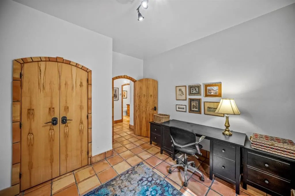 261 Eagle Terrace Road