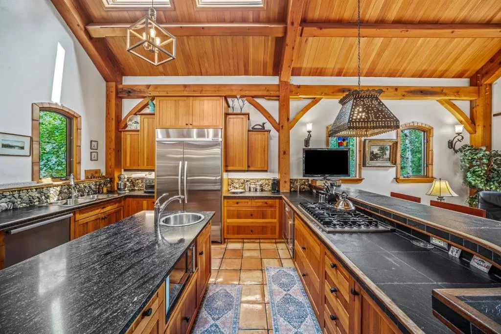261 Eagle Terrace Road