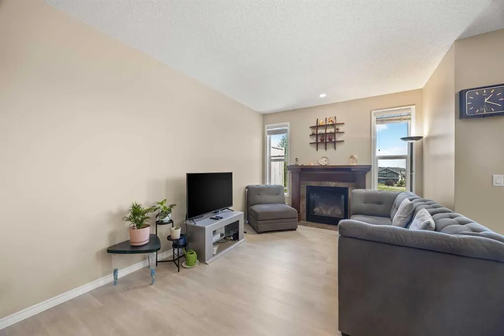 32 Panatella Common NW