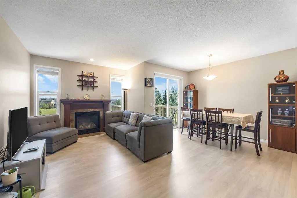 32 Panatella Common NW