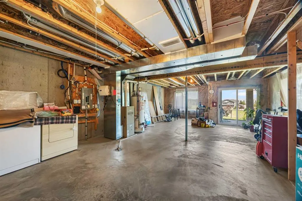 32 Panatella Common NW