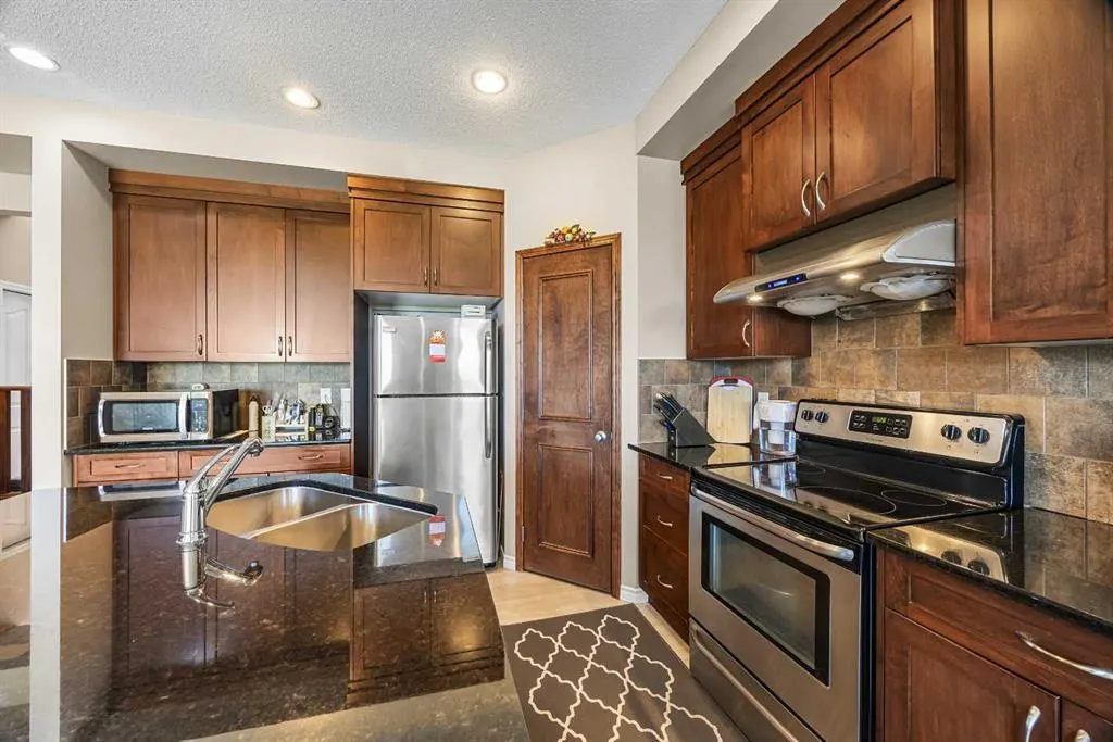 32 Panatella Common NW