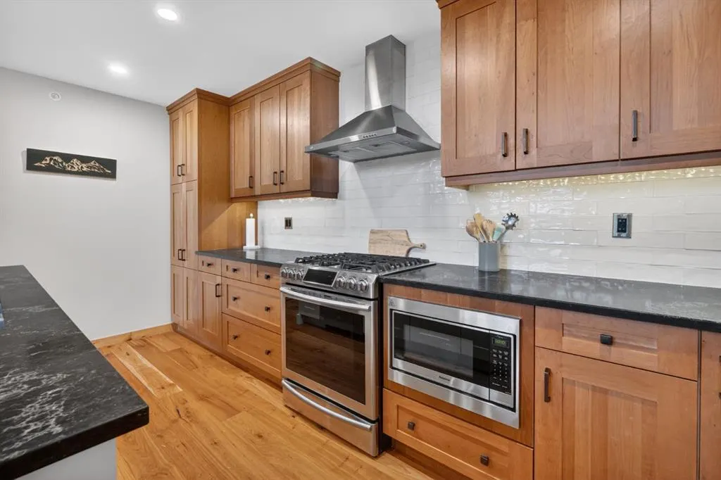 707 Spring Creek Drive #407