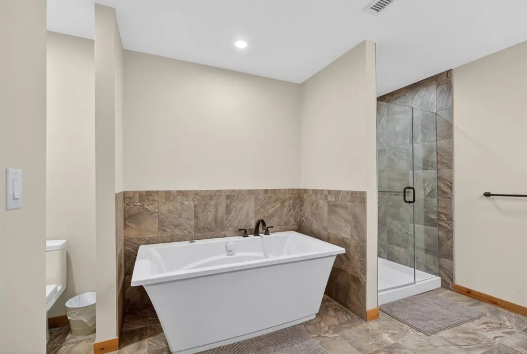 707 Spring Creek Drive #407