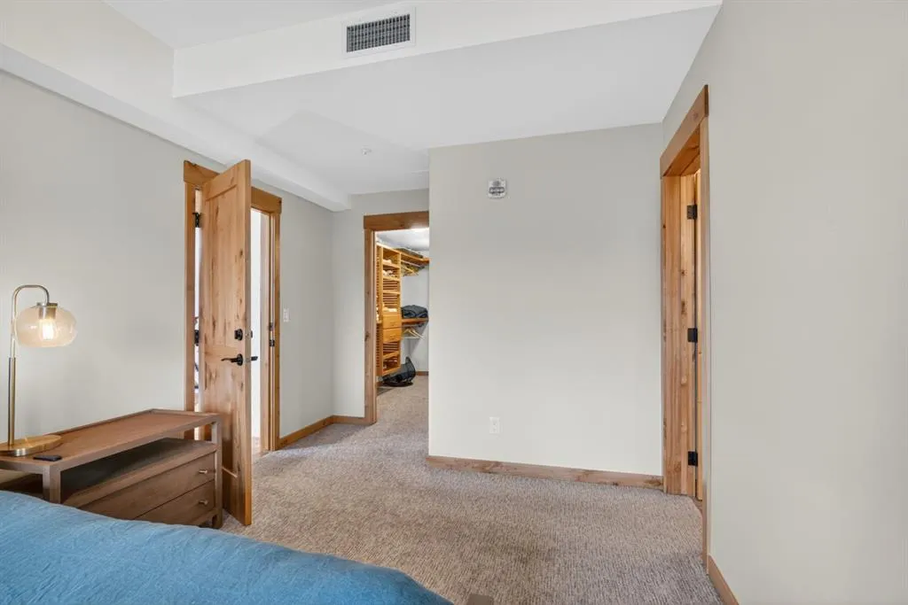 707 Spring Creek Drive #407