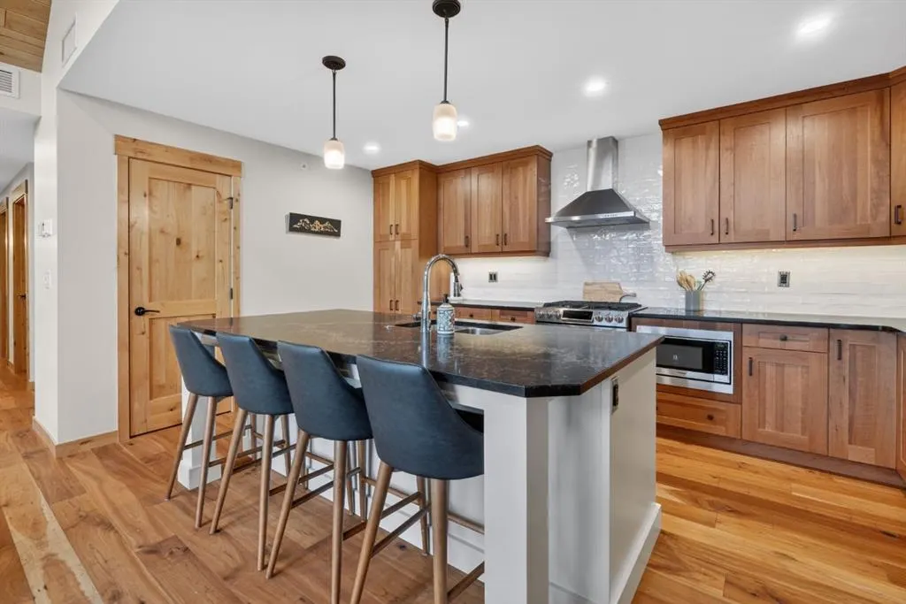 707 Spring Creek Drive #407