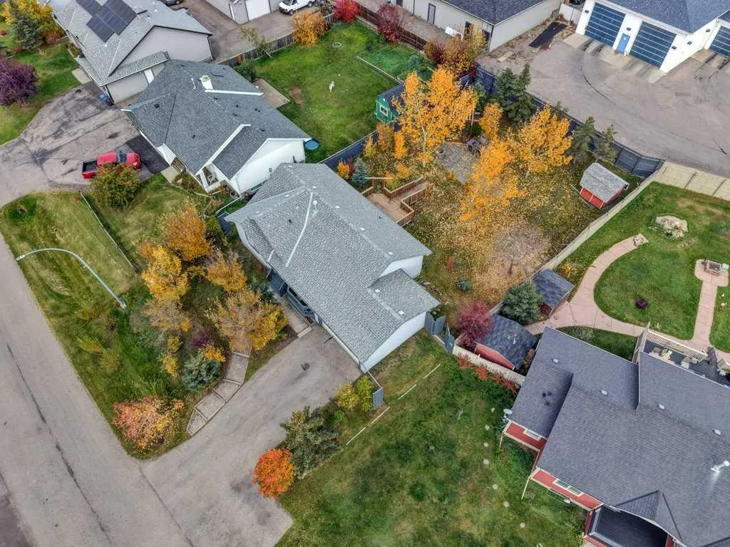 16 Nesbitt Avenue