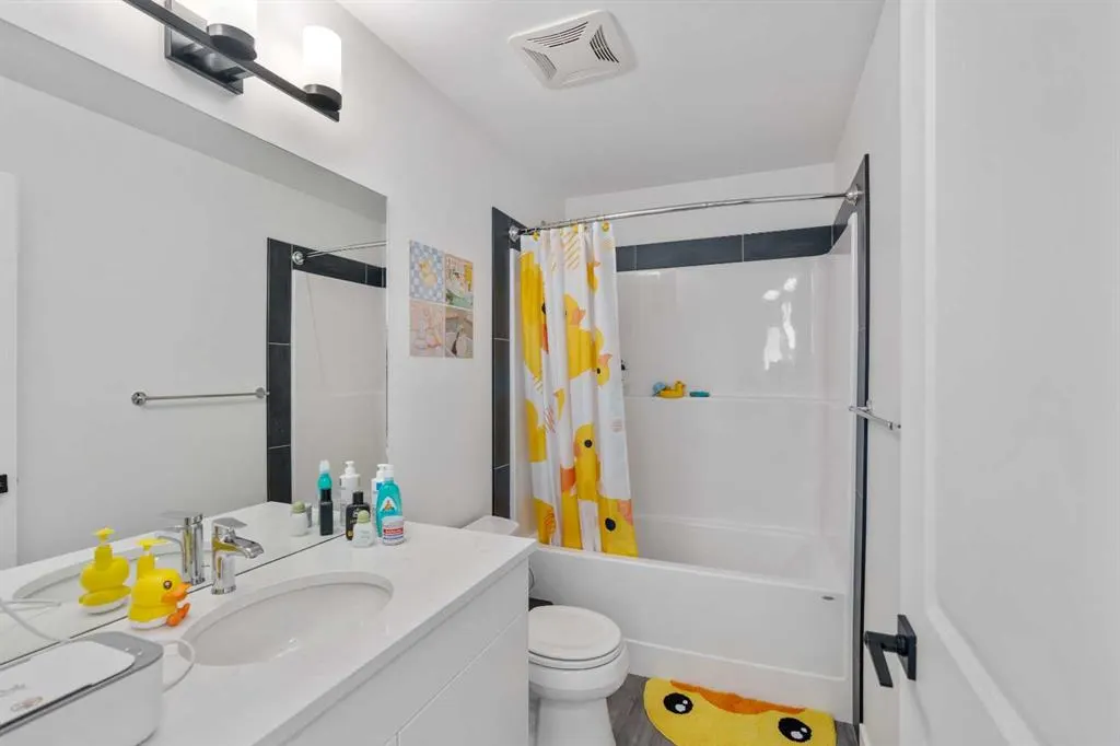 894 Miners Boulevard W