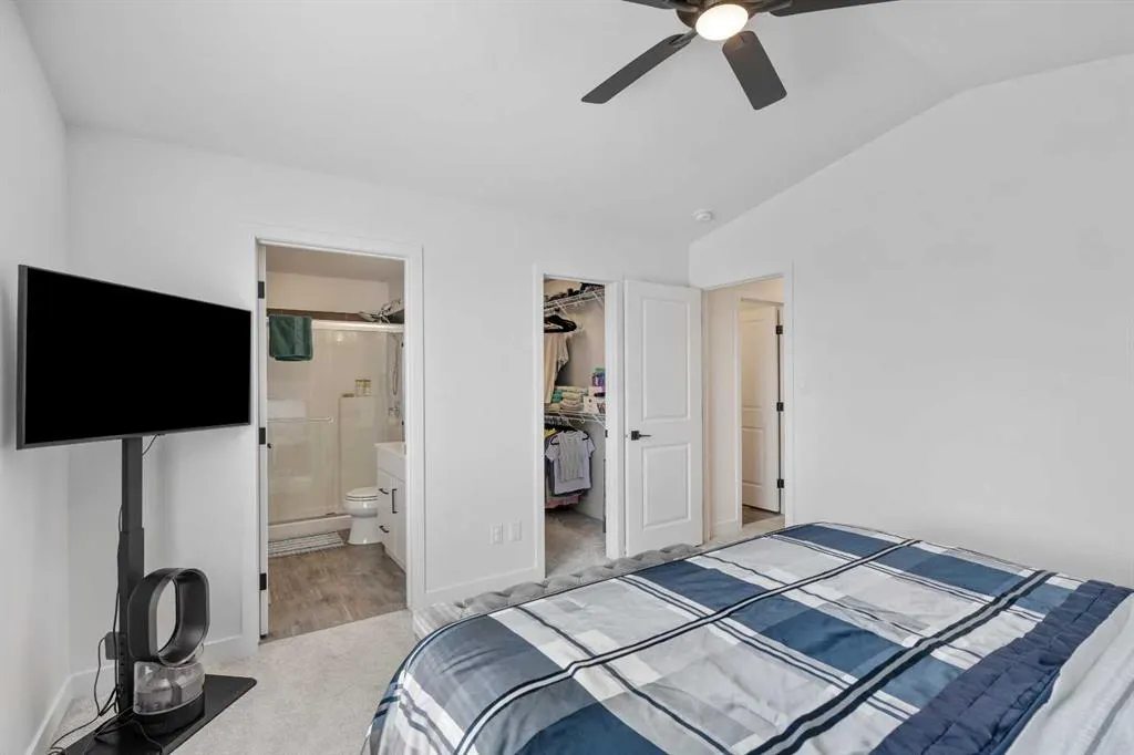 894 Miners Boulevard W