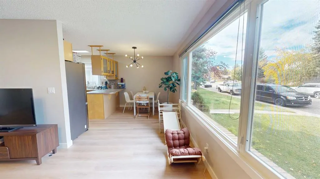 49 Sunhurst Crescent SE