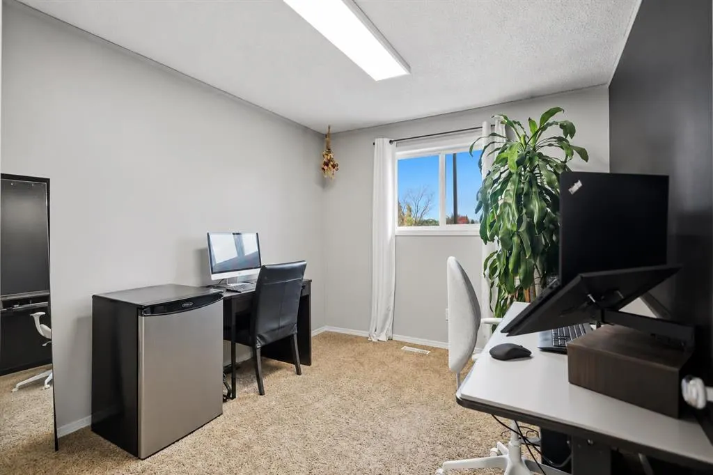 7 Opal Avenue