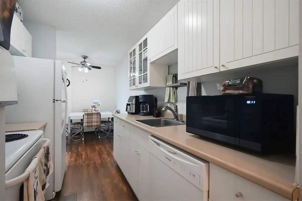 3522 44 Street SW #302