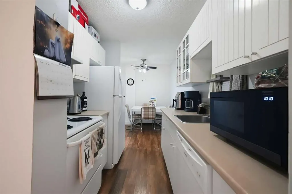 3522 44 Street SW #302