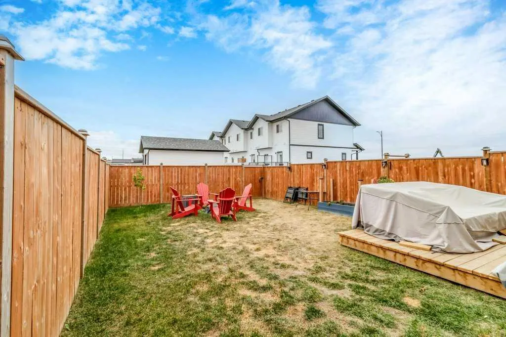 32 Iron Gate Boulevard