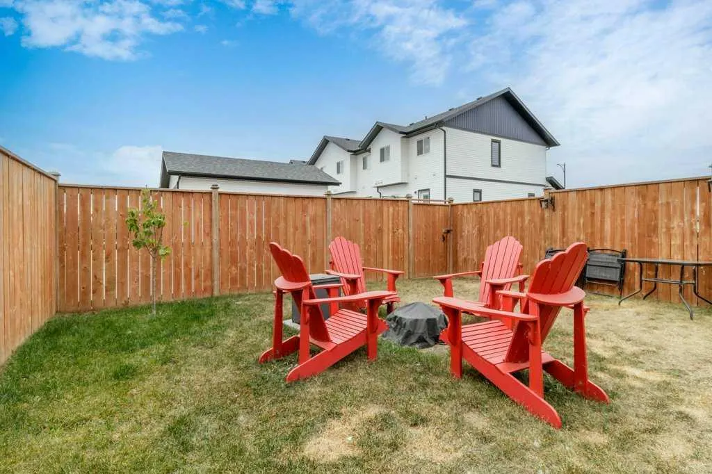 32 Iron Gate Boulevard