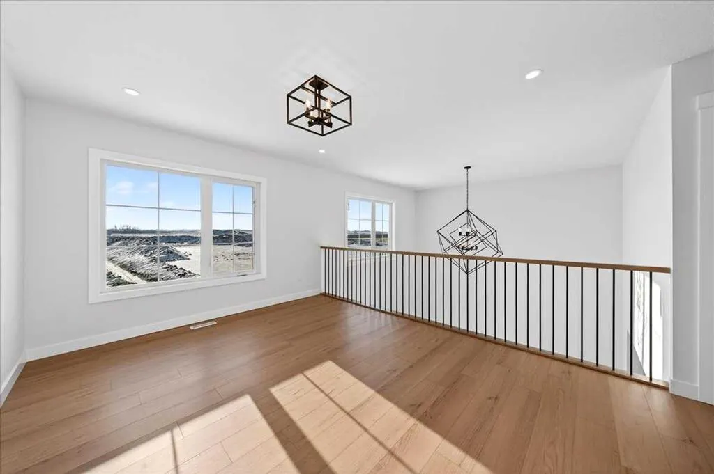11 Lakewood Way