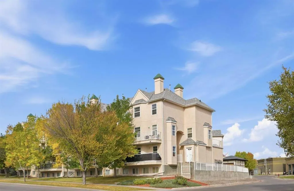 50 Westland Road #220