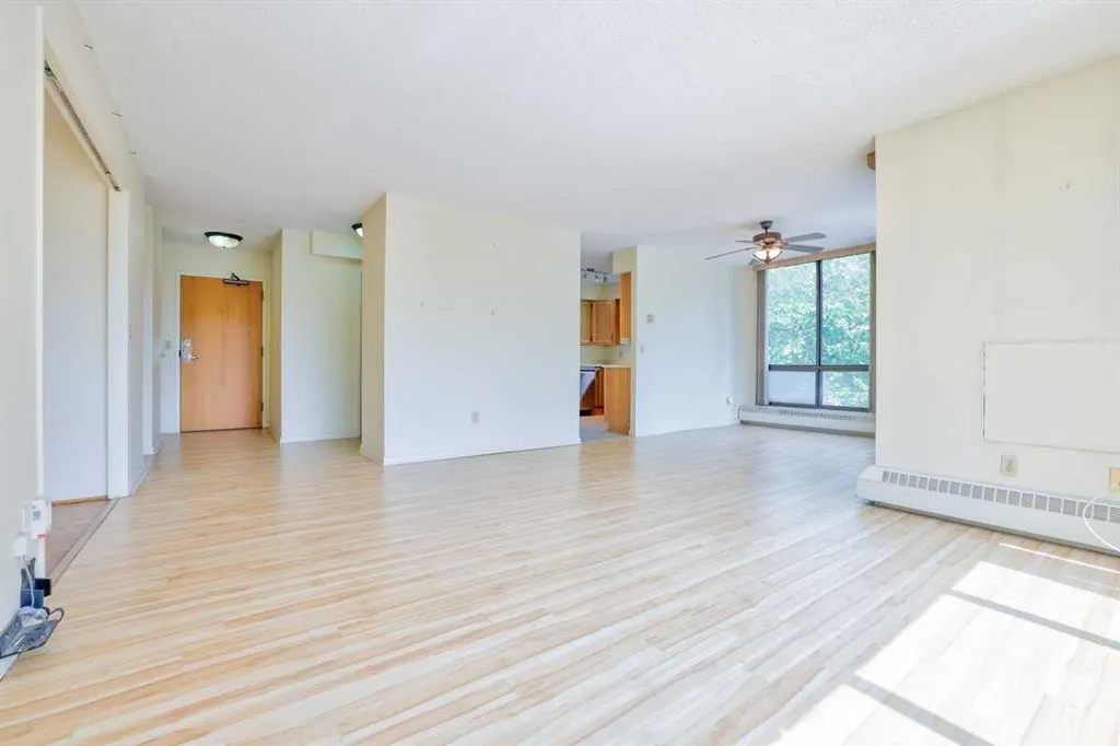 80 Point Mckay Crescent NW #208