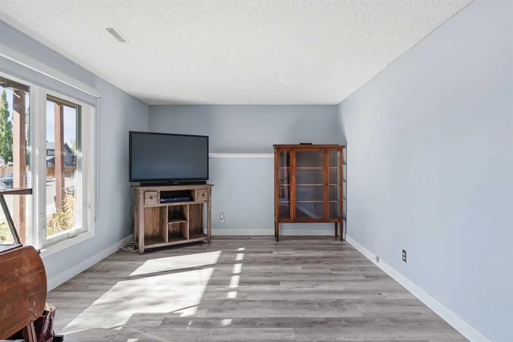 96 Ranchridge Drive NW