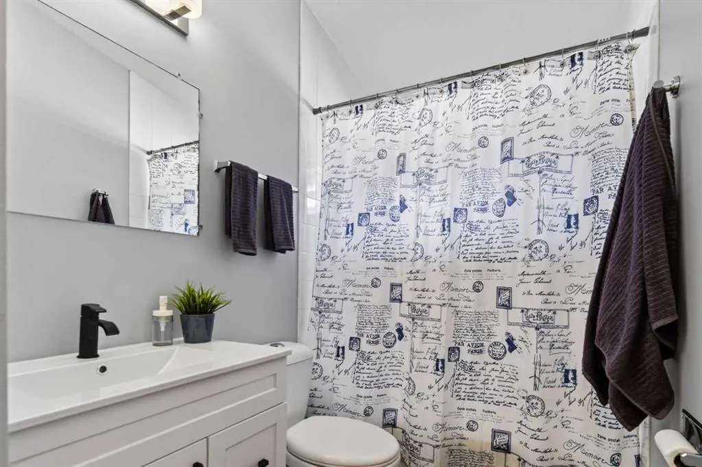 6516 Crowchild Trail SW