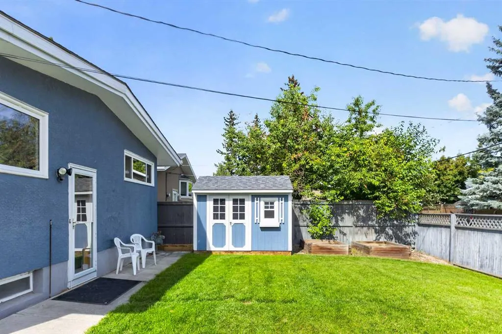 6516 Crowchild Trail SW