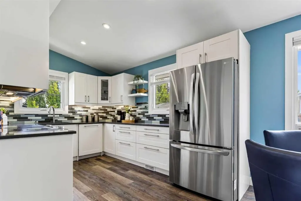 6516 Crowchild Trail SW
