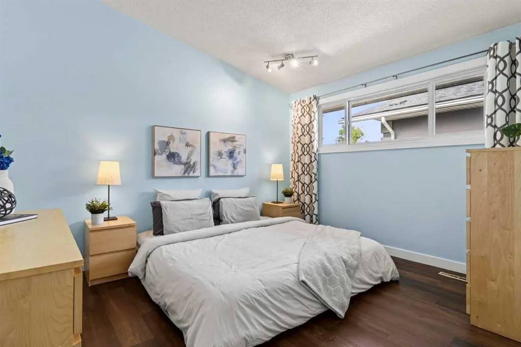 6516 Crowchild Trail SW