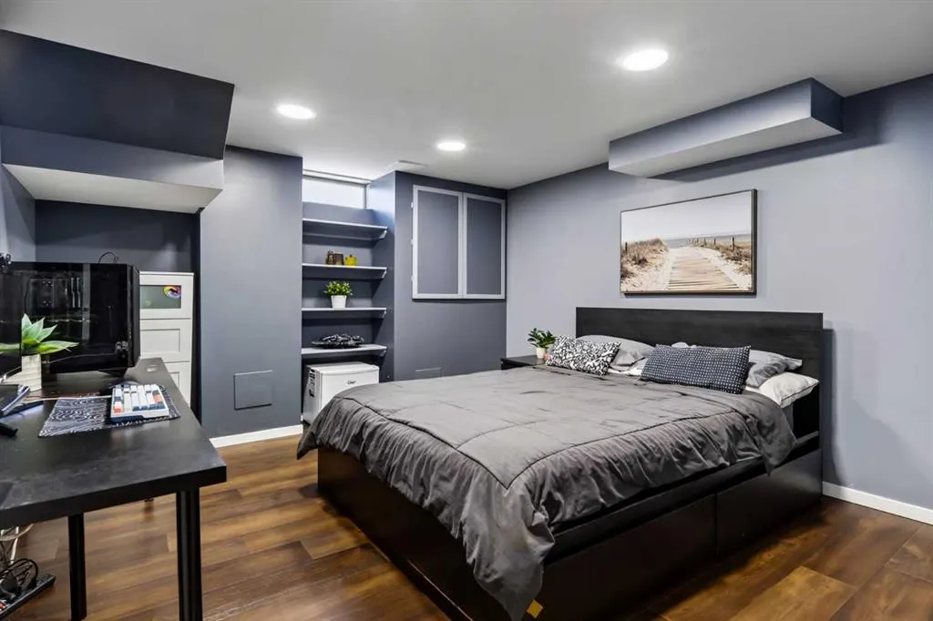 6516 Crowchild Trail SW