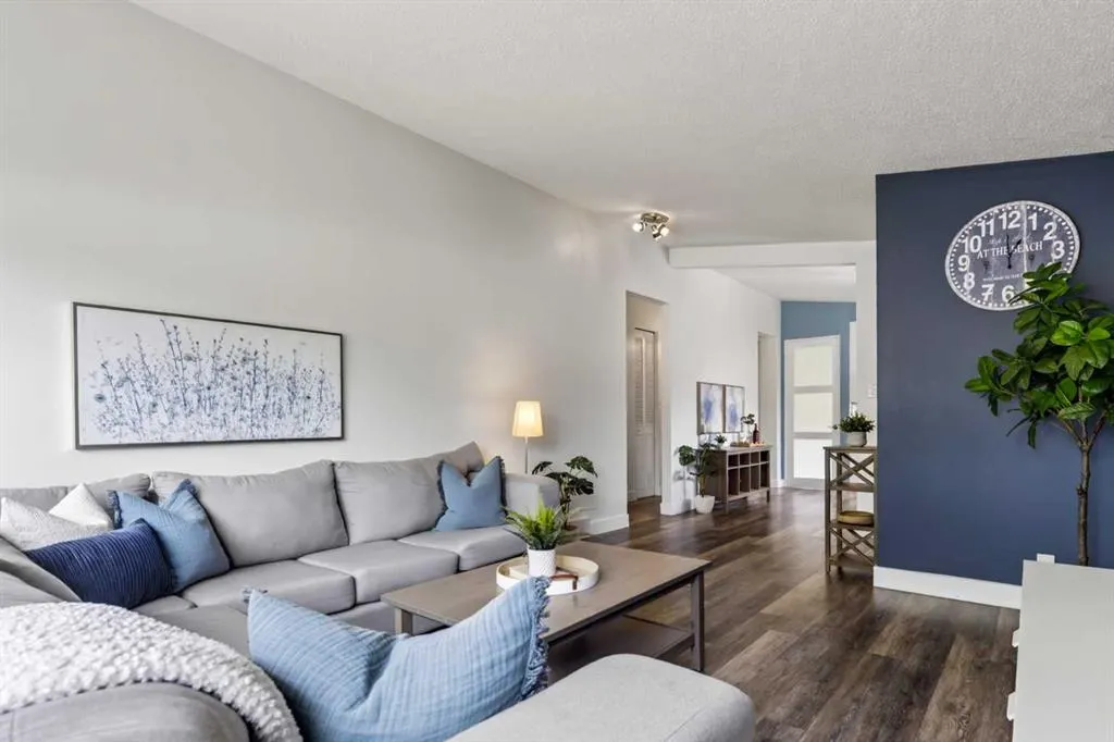 6516 Crowchild Trail SW