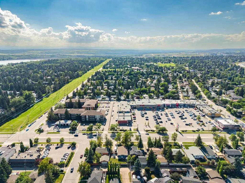 6516 Crowchild Trail SW