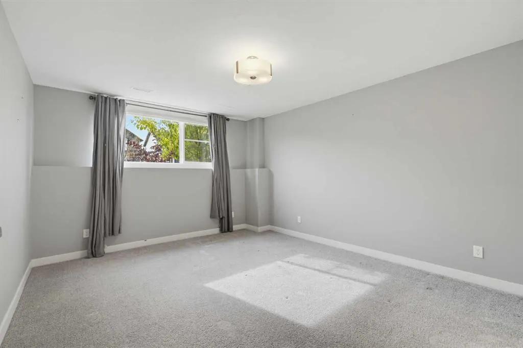 60 Evergreen Way