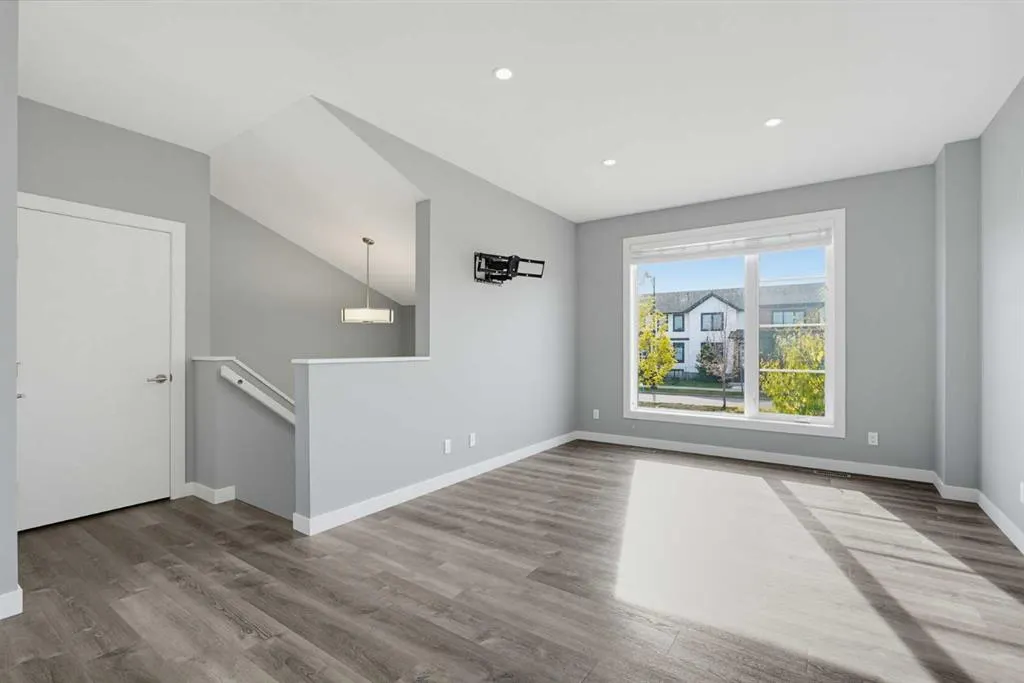 60 Evergreen Way