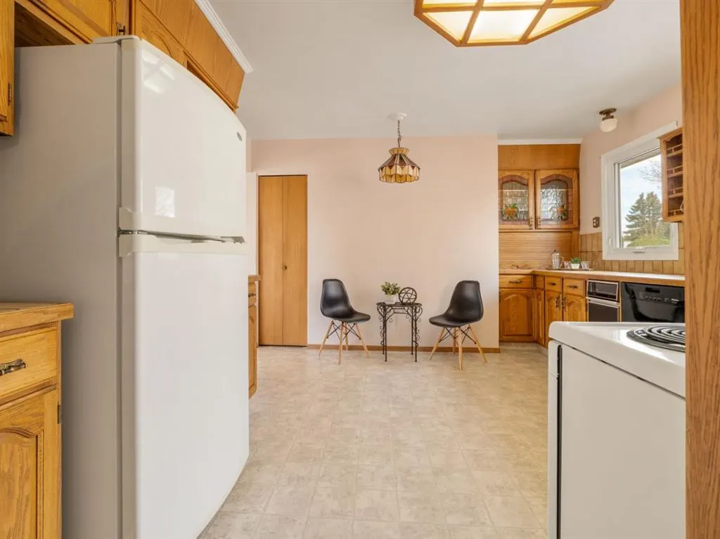 1206 27th Street N