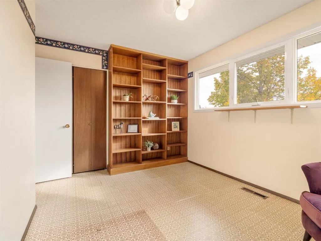 1206 27th Street N