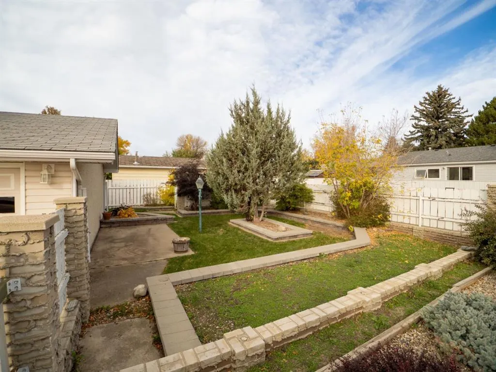 1206 27th Street N