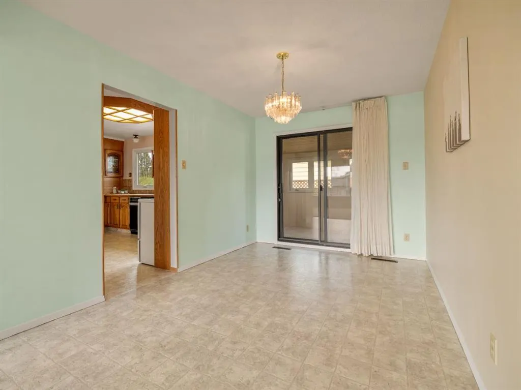1206 27th Street N