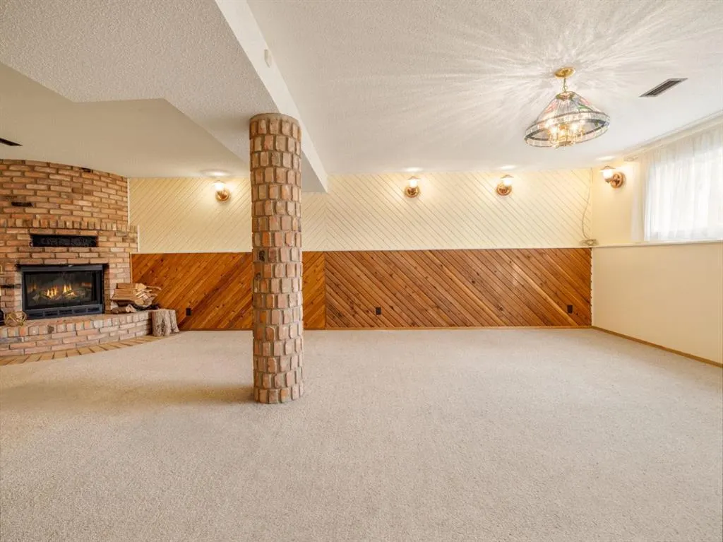 1206 27th Street N