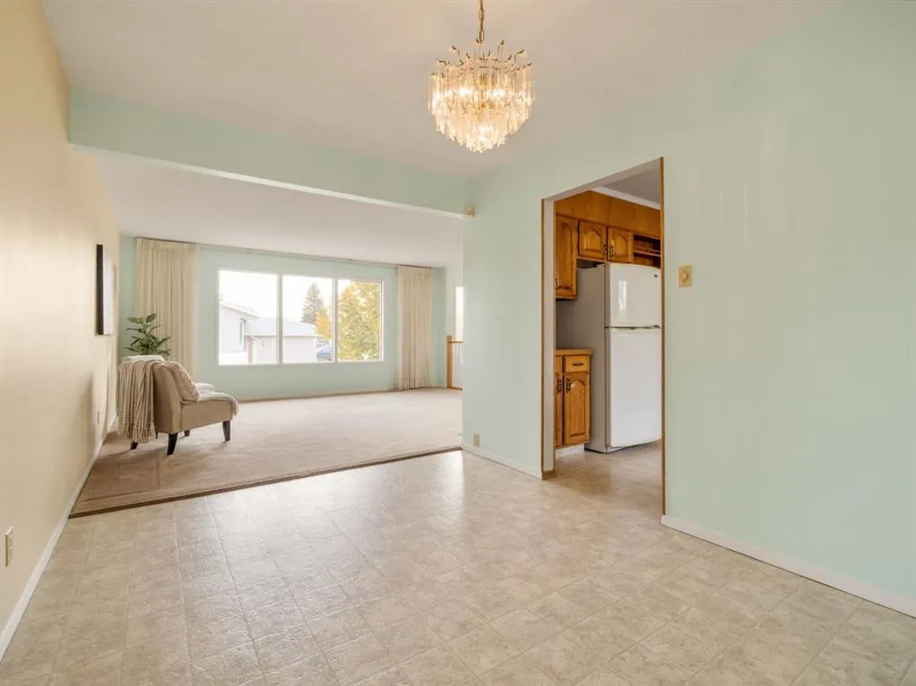 1206 27th Street N