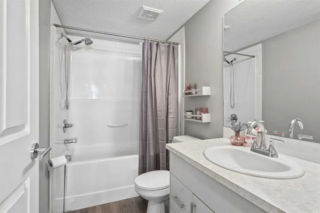 279 Copperpond Common SE #4201