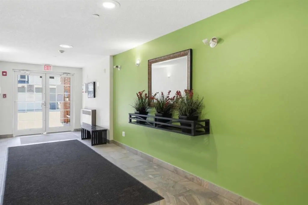 279 Copperpond Common SE #4201