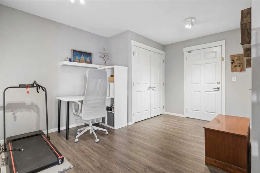 279 Copperpond Common SE #4201